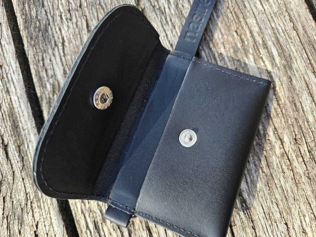 Altro in  Abbigliamento & Accessori: Leder: Etui S schwarz-Sale – Nuovo (secondo la descrizione) da Romanshorn venduto da Rachacha 2