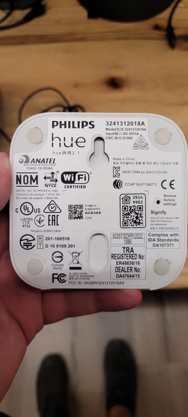 Philips Lampen: Phillips HUE Iris + Bridge 2.1 – Gebraucht aus Luzern von RemsyRainbow 2