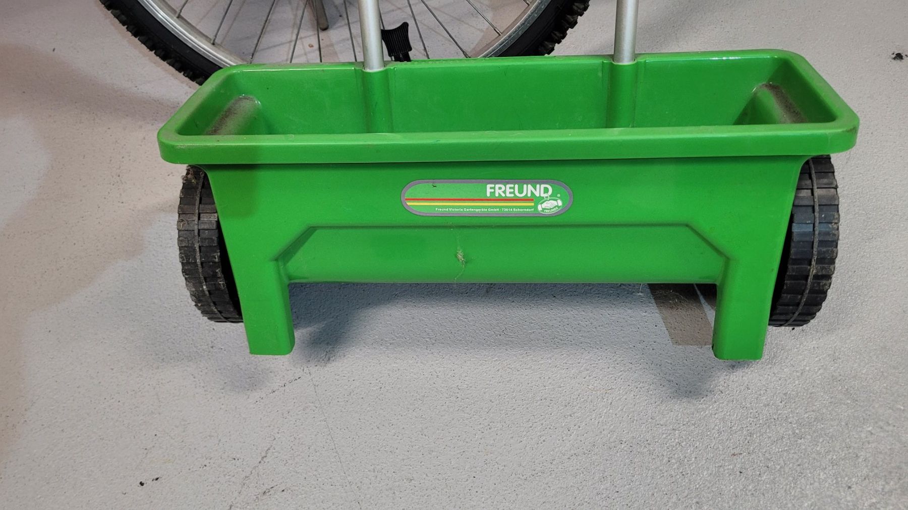 Altro in Utensili da giardino: Streuwagen – Usato da Hochdorf venduto da Ddelmar