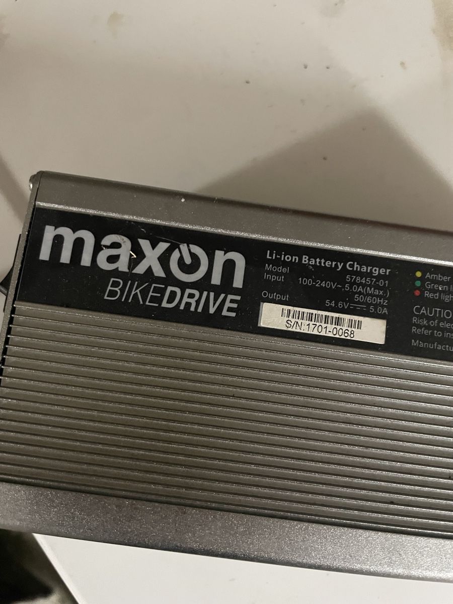 Chargeurs: Chargeur maxon e-bike – D'occasion à Niedergampel par pie_2sz7