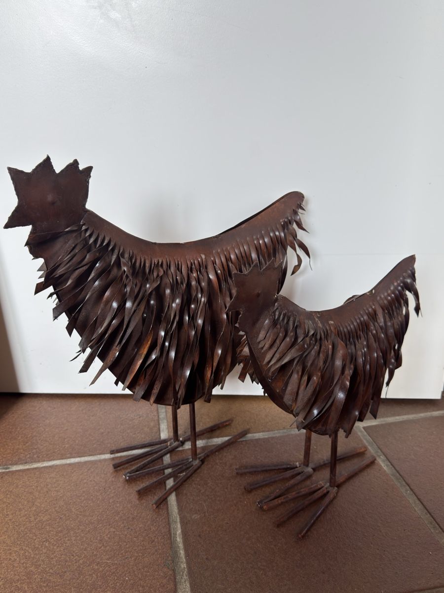 Toutes les décorations: Schöne Metallhühner – D'occasion à Hombrechtikon par Froeschli9