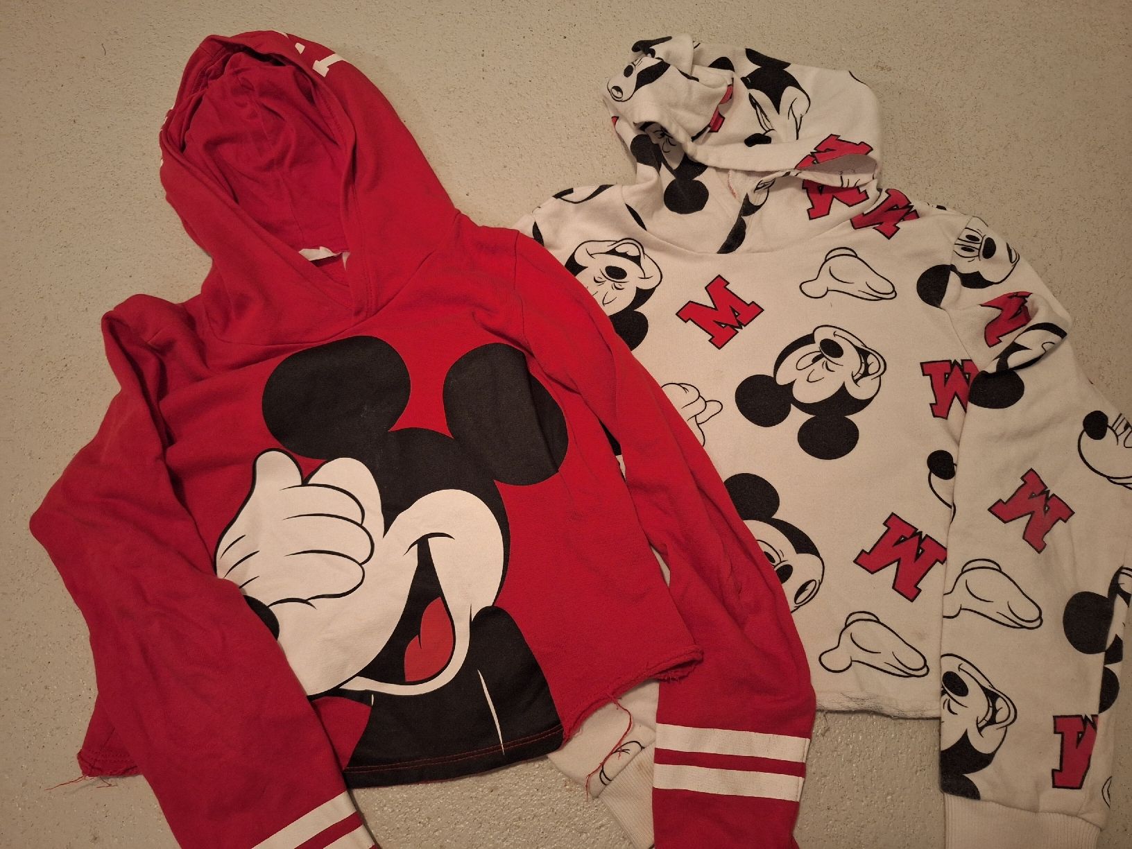 Lotti & Set di vestiti: Mickey Mouse Hoodie Set, Gr. 158/164 – Usato da Brittnau venduto da Norge77