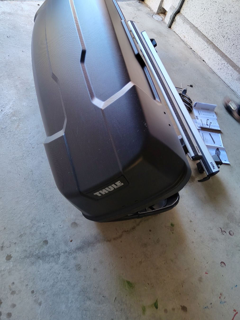 Thule Box da tetto: Thule Dachbox Force XT und Dachträger Set gebraucht – Usato da Aarau venduto da sil_2rxk 4