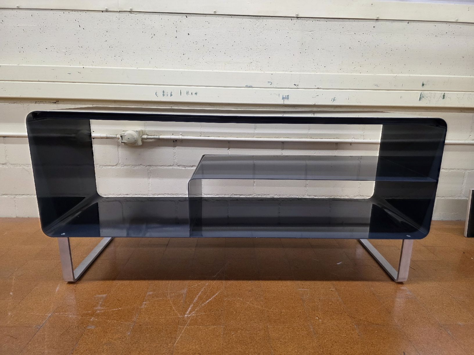 Müller Meubles TV: Designer Sideboard R111 Müller Möbelfabrikation TV-Möbel – D'occasion à Lichtensteig par UsedIN 1