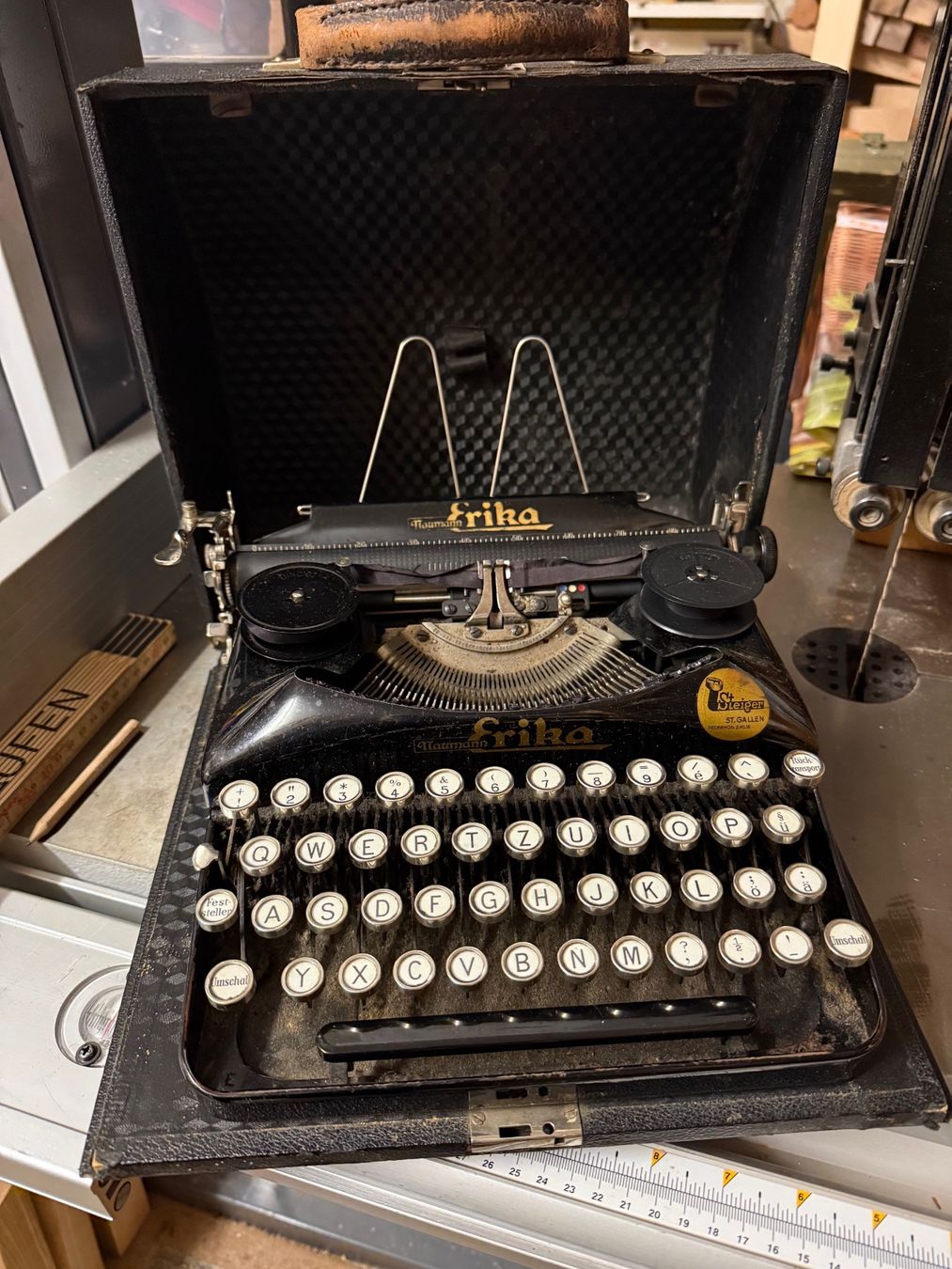 Erika Macchine da scrivere: antike Schreibmaschine Erika – Usato da Degersheim venduto da Rrimi