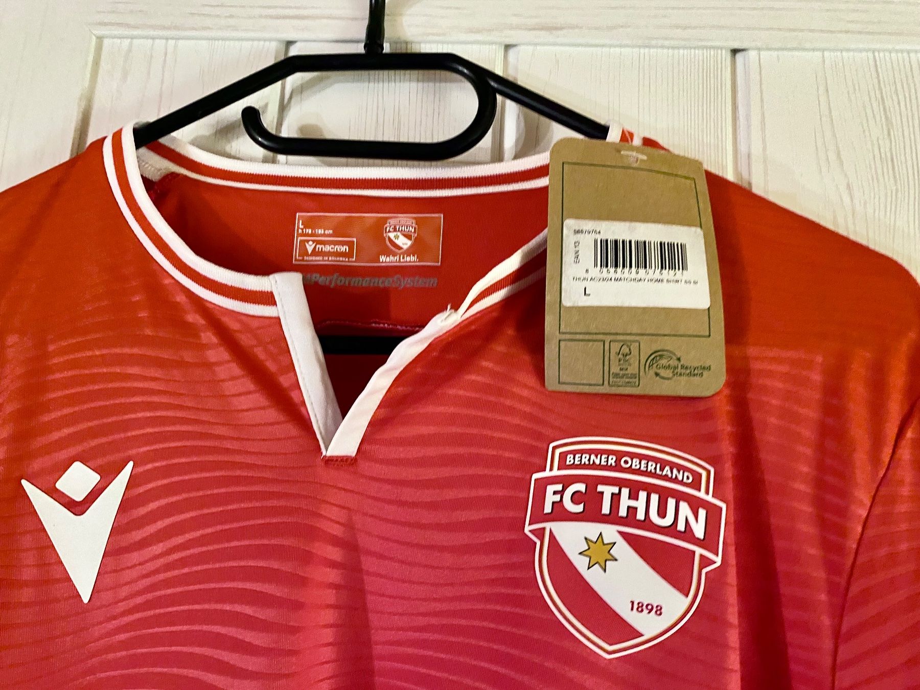 FC Thun Canottiere & Pantaloni: FC Thun Heim Trikot NEU - Grösse L – Nuovo (secondo la descrizione) da Thun venduto da VintageFindz 2