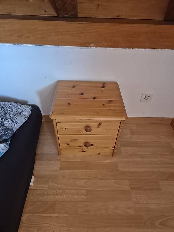 Lits: Bett 180 x 200 aus Holz – D'occasion à Kaltbrunn par JoanaSchaer 1