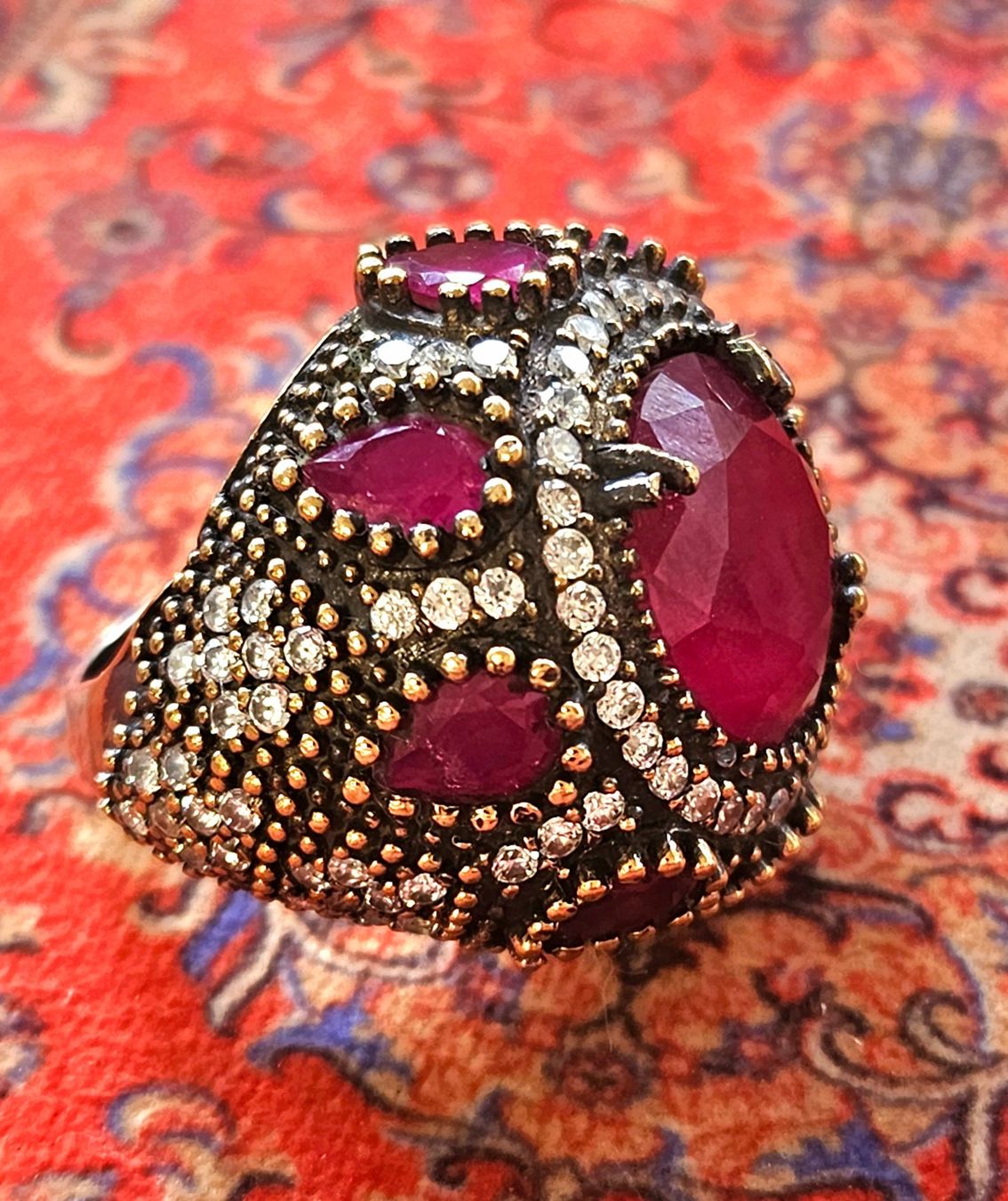 Bagues: Wunderschöner Ring mit Rubin und Zirkonia – Neuf (Voir description) à Zürich par adriben 2