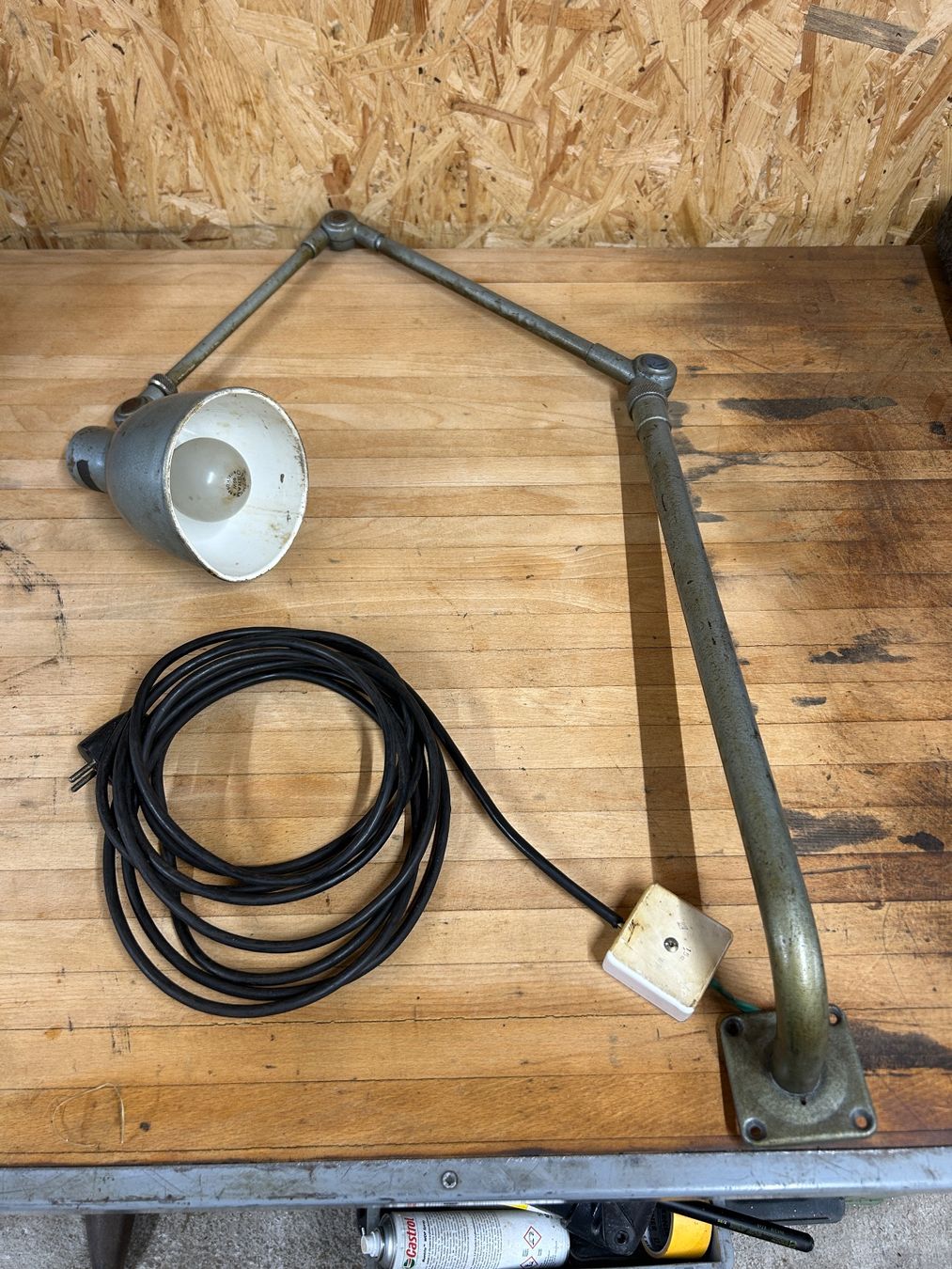 Lampade: Alte Maschinen-Lampe SCHAUBLIN – Usato da Rothenfluh venduto da BitterlinPartner