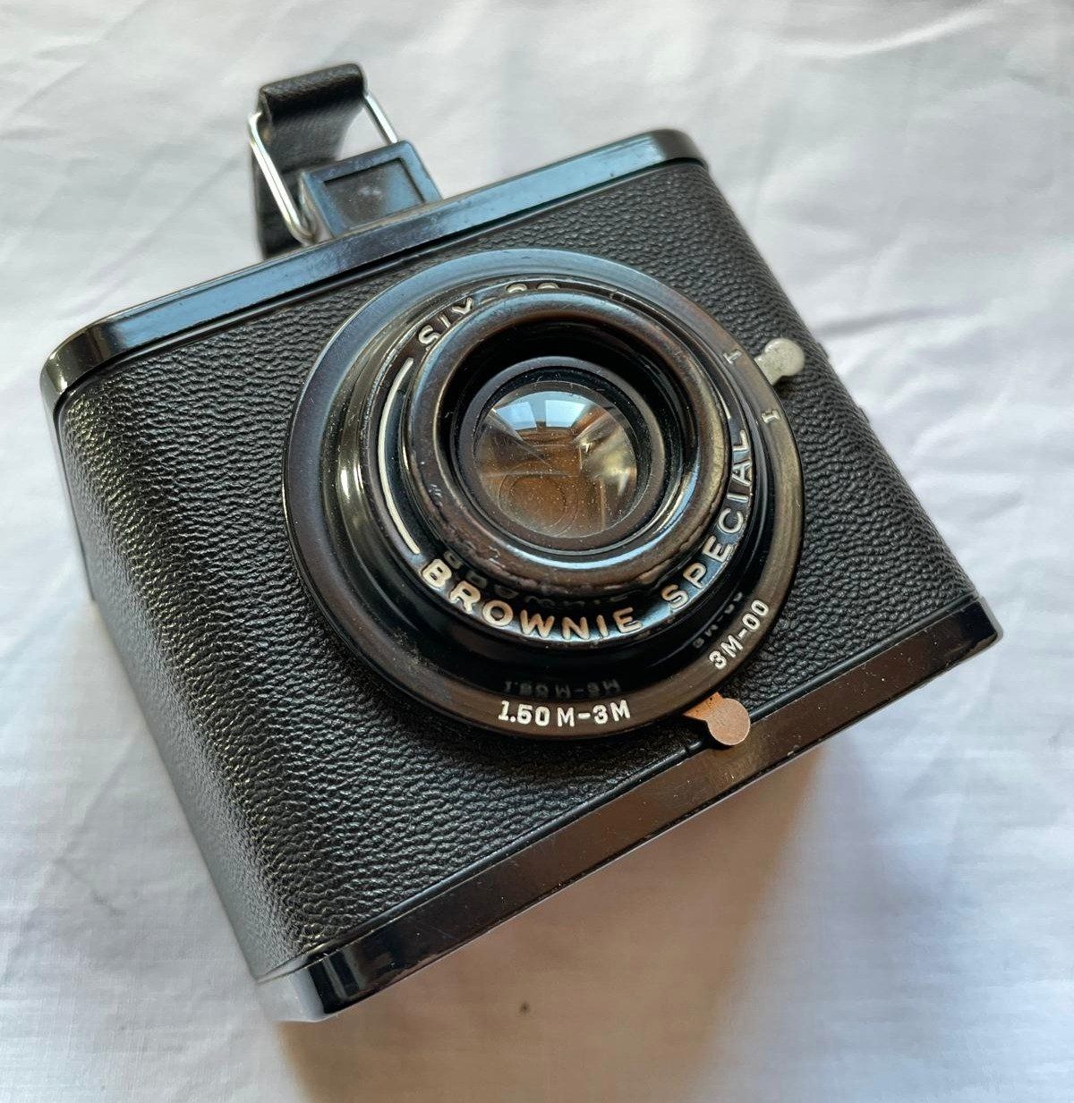 Kodak Fotocamera: Kodak Brownie Six-20 – Usato da Oberwil BL venduto da huldrych70 1