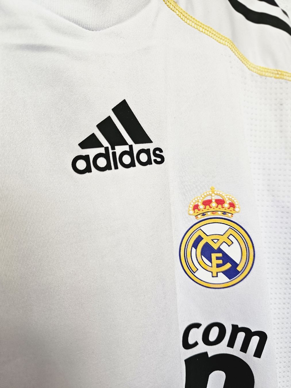 Canottiere & Pantaloni: Real Madrid Spielertrikot 09/10 – Nuovo (secondo la descrizione) da Rickenbach LU venduto da LichterWelt 3