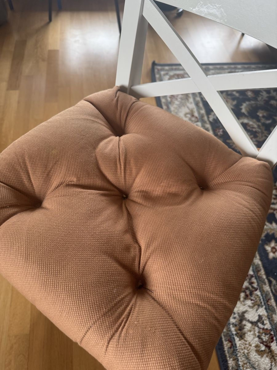 Ikea Seggioloni: Ikea Barhocker weiss mit Sitzkissen – Usato da Männedorf venduto da mariadelrocioeberle 3