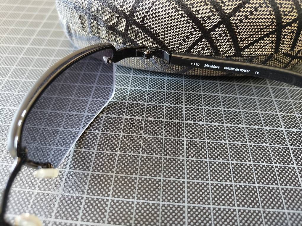 Max Mara Occhiali & Lenti: Occhiali da sole vintage MaxMara Y2K – Usato da Biasca venduto da val_camo93 2