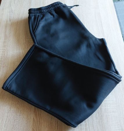 Neue warme, schwarze Damen-Freizeit- Sporthose, Grösse XXL
