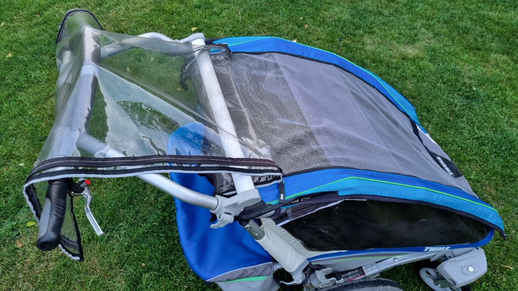 Thule Rimorchi: Thule Chariot CX2 mit Zubehör – Usato da Eglisau venduto da naminaso 2