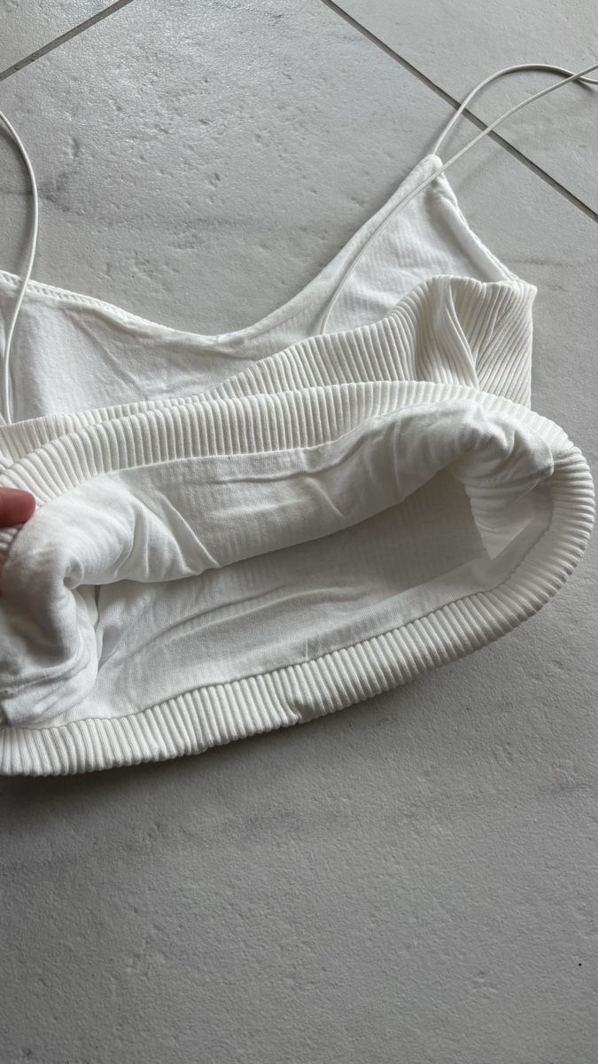 Weekday Top: Weekday Top Weiss S – Usato da Seengen venduto da sa_land 4
