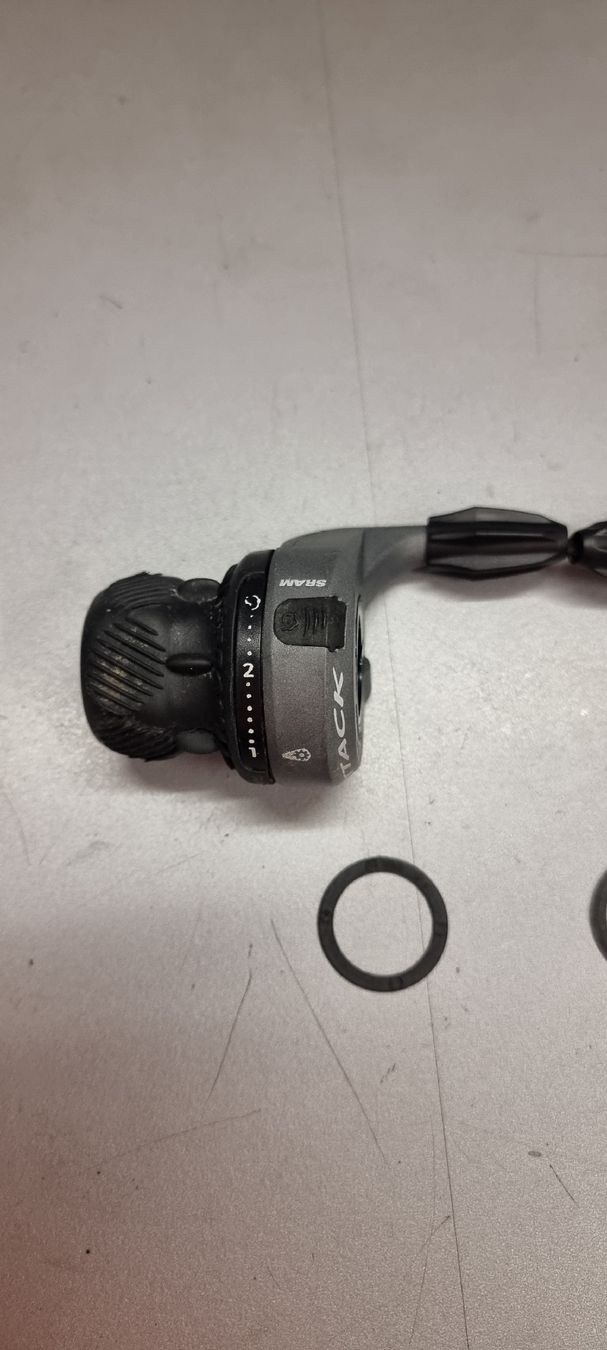 Sram Pièces détachées: Sram Grip Shift - Versand möglich – D'occasion à Seon par Stibinio 2