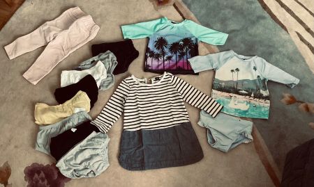 Lot merveilleux vêtements BABY GAP bébé fille, t. 18-24 mois
