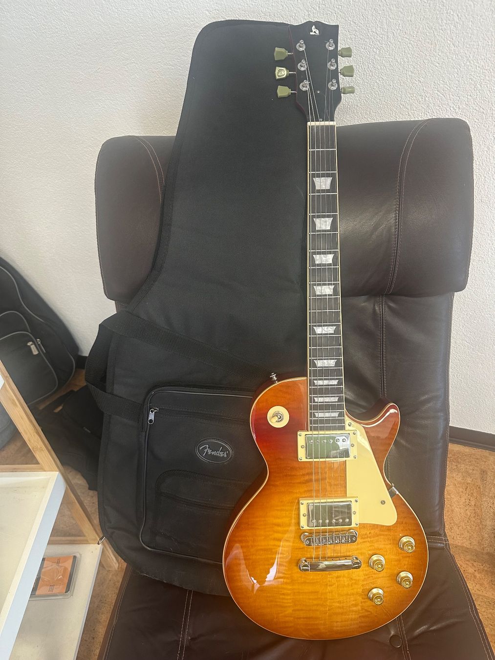 Strumenti musicali: Dämmel Les Paul Type – Nuovo (secondo la descrizione) da Tschierv venduto da Screamingwolfguitars 5