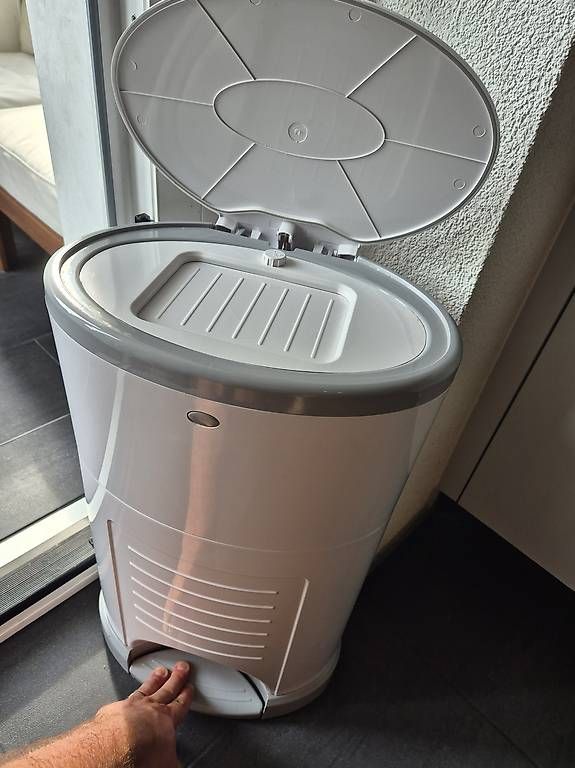 Poubelles: Mülleimer Baby Windeln / Diaper Trash can – D'occasion à Basel par jul_hr8h 2