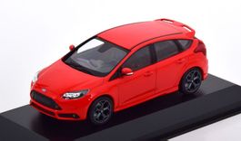Ford Focus III ST Phase I 2012-2015 rot  1:43 von MaXichamps