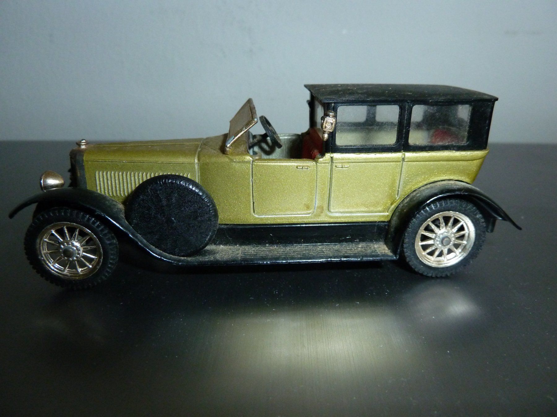 Modellautos: 4 OLDTIMER  MODEL-AUTOS – Gebraucht aus Thalwil von Kumawa0 5