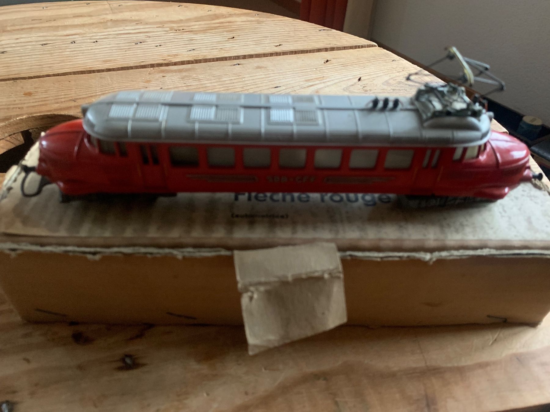 Wesa Modellini di ferrovie: WESA Roter Pfeil – Usato da Bibern SO venduto da wecafra 2
