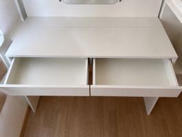Schminktisch mit Spiegel, Schubladen und LED