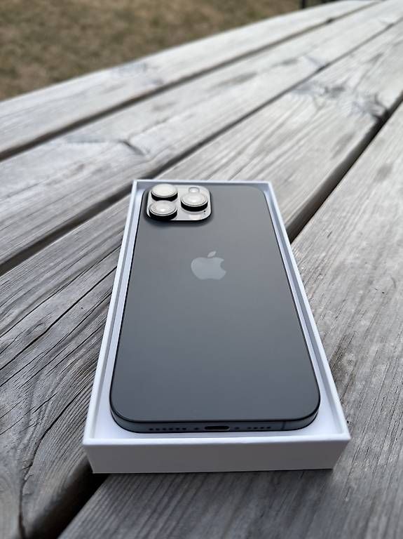 Handys / Smartphones: iPhone 15 pro max 256 noir / schwarz – Gebraucht aus Prêles von kev_sz75