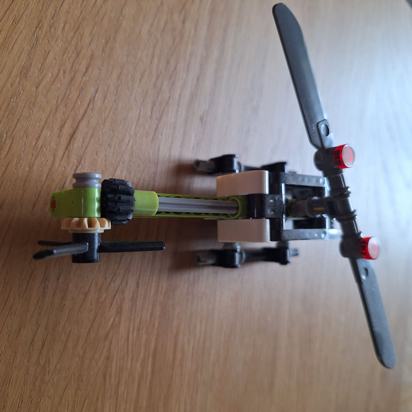 Lego Giocattoli: LEGO Technic Helicopter guter Zustand – Usato da Hettenschwil venduto da Schneuggi2 2