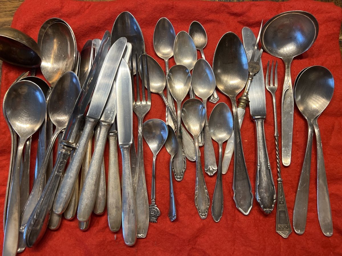 Set di posate: Konvolut Essbesteck, teils versilbert, teils antik – Usato da Bolligen venduto da Solina12