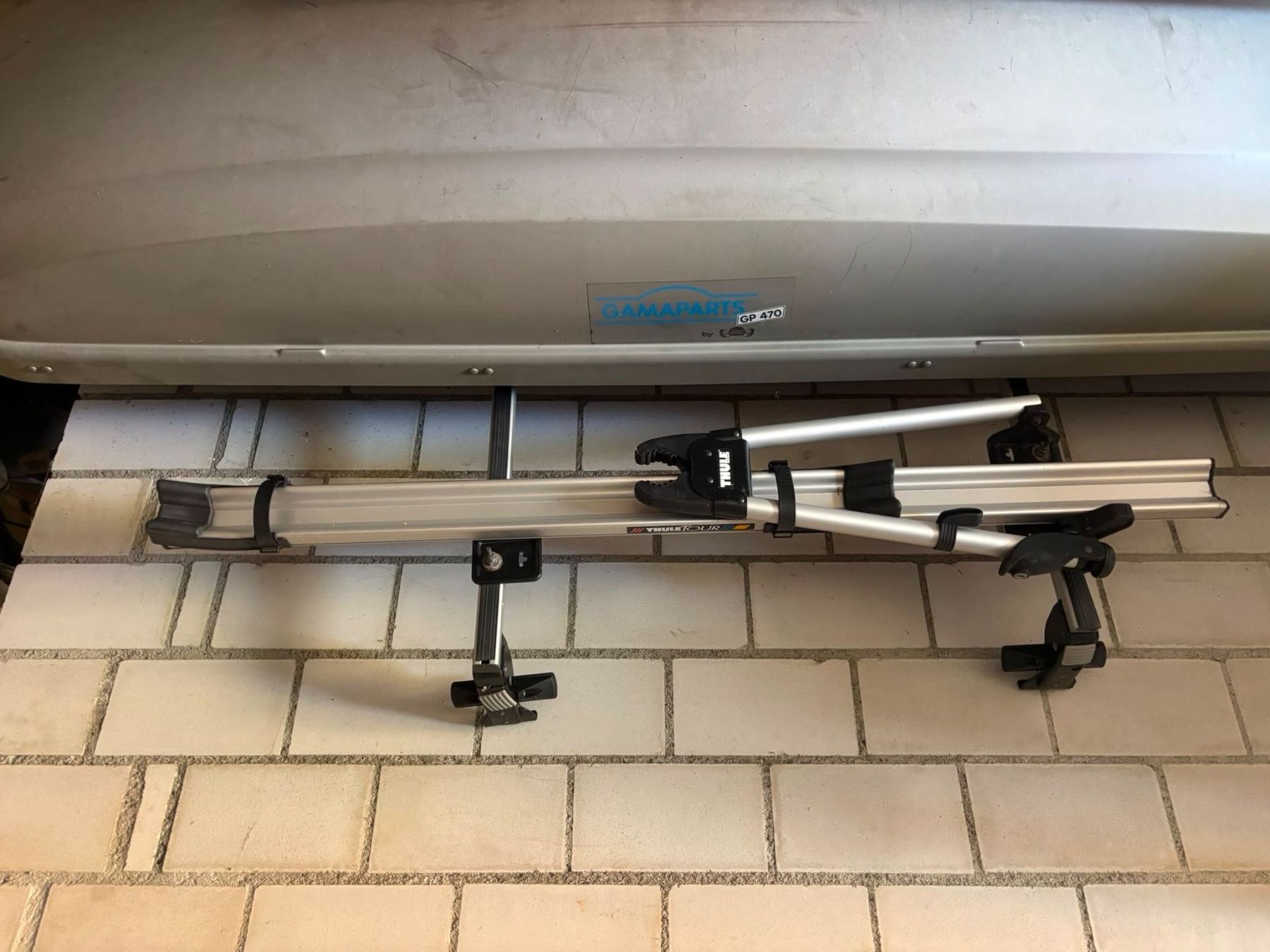 Gamaparts Coffres de toit: Auto Dachbox INKL Träger – D'occasion à Bözberg par bryo 1