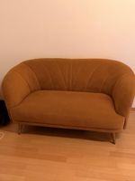 Lovely sofa 2 seater.