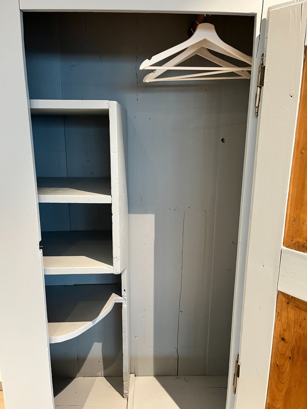 Armadi: Vintage-Schrank wunderschön restauriert – Usato da Hausen am Albis venduto da Vintage-by-Nordic 5