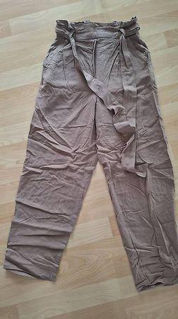 Sommerhose, beige, luftig & leicht, Gr. 34, h&m