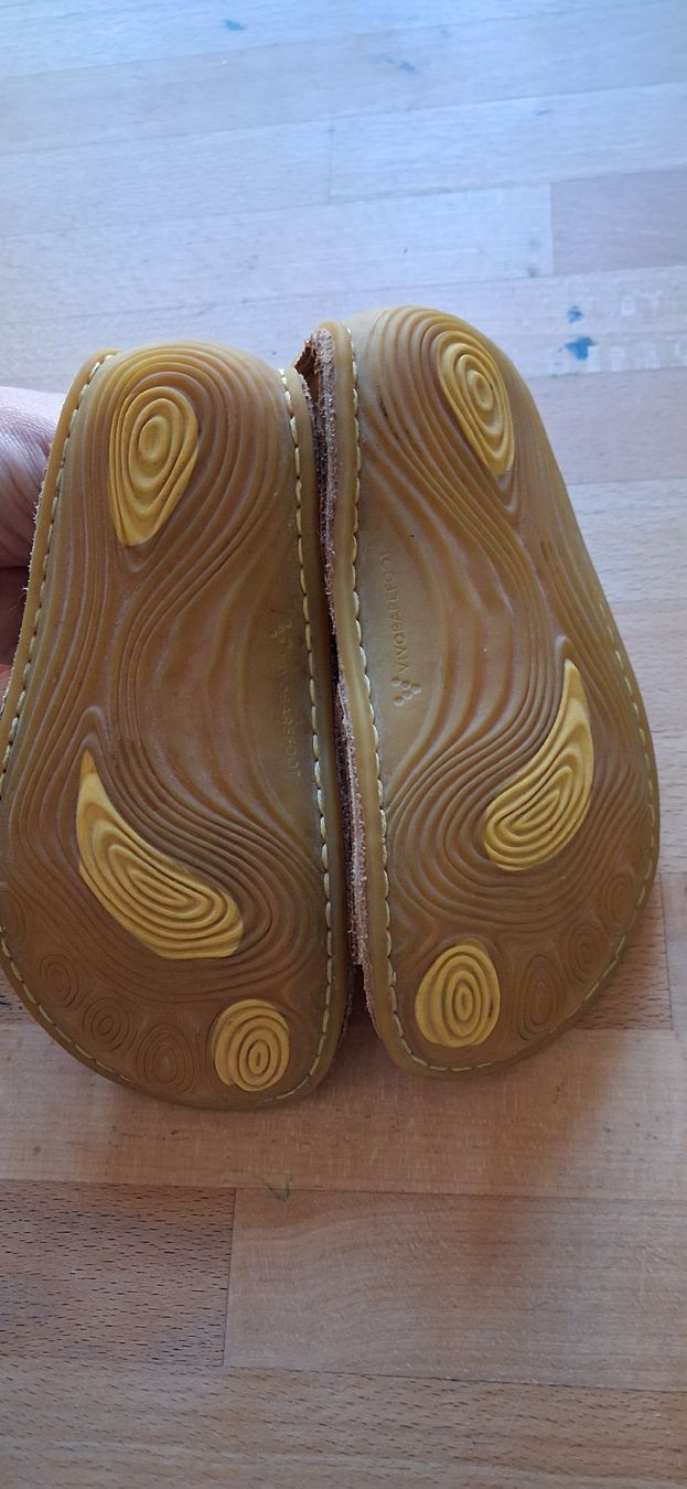 Vivobarefoot Scarpe per ragazzi: Vivobarefoot Sandalen 28 – Usato da Zunzgen venduto da NiBe99 1