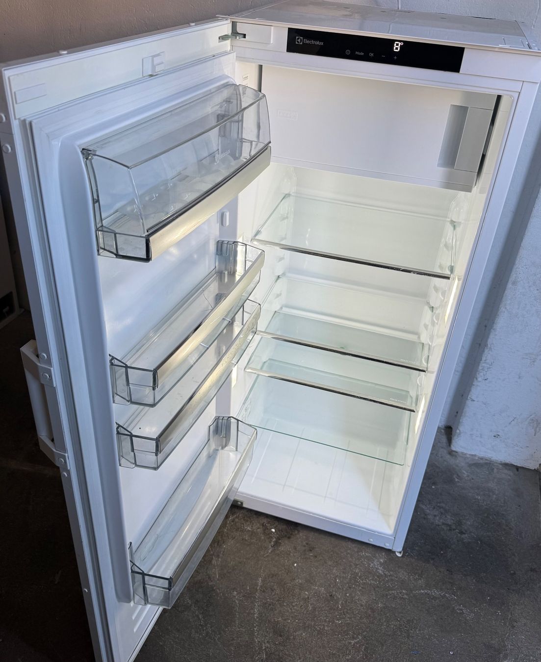 Electrolux Frigoriferi: Electrolux A+++  H127 Eibaukühlschrank – Usato da Kloten venduto da top2000 5
