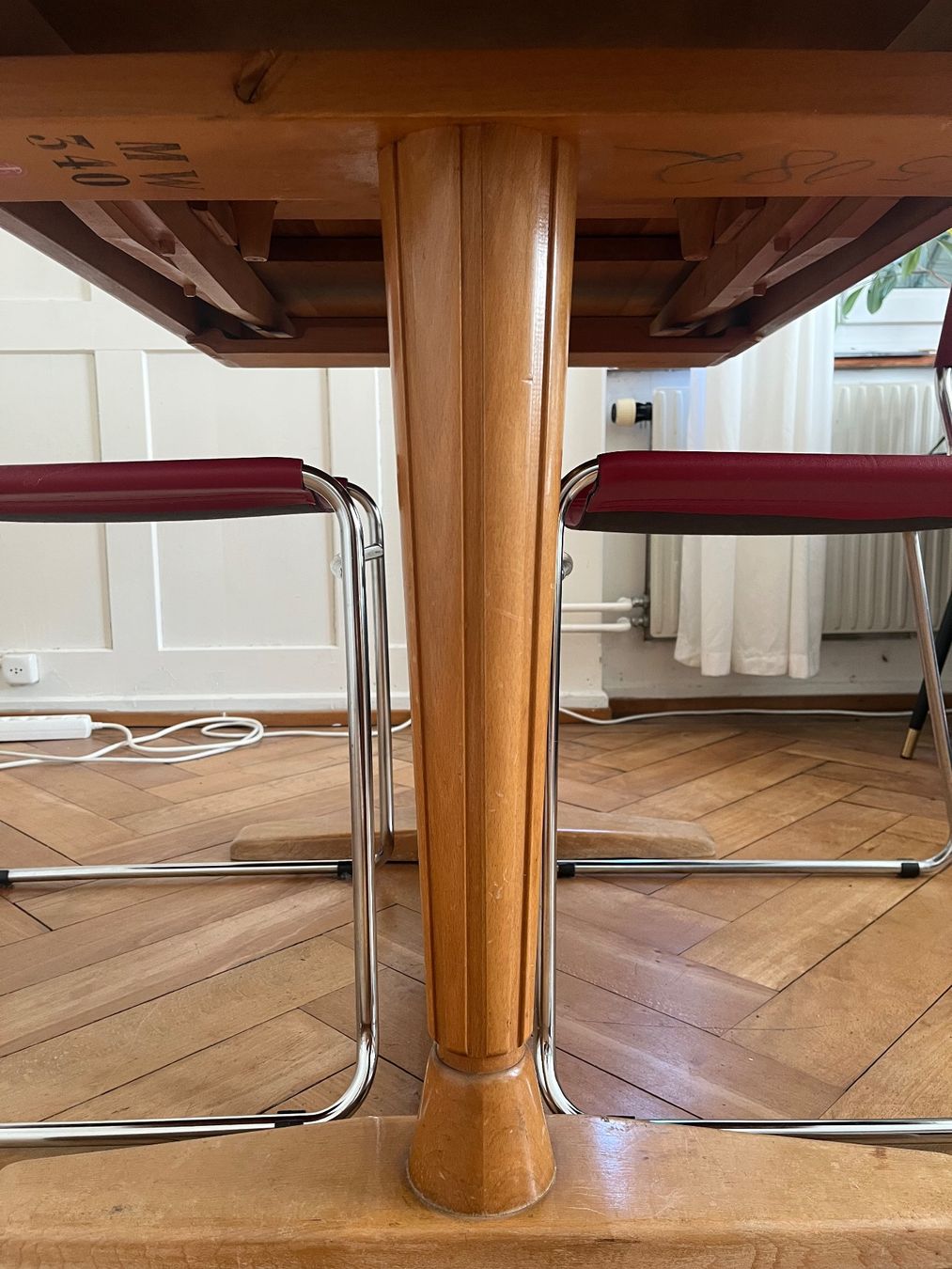 Tavoli: Vintage Massivholz Tisch – Usato da Winterthur venduto da abdholunder 2
