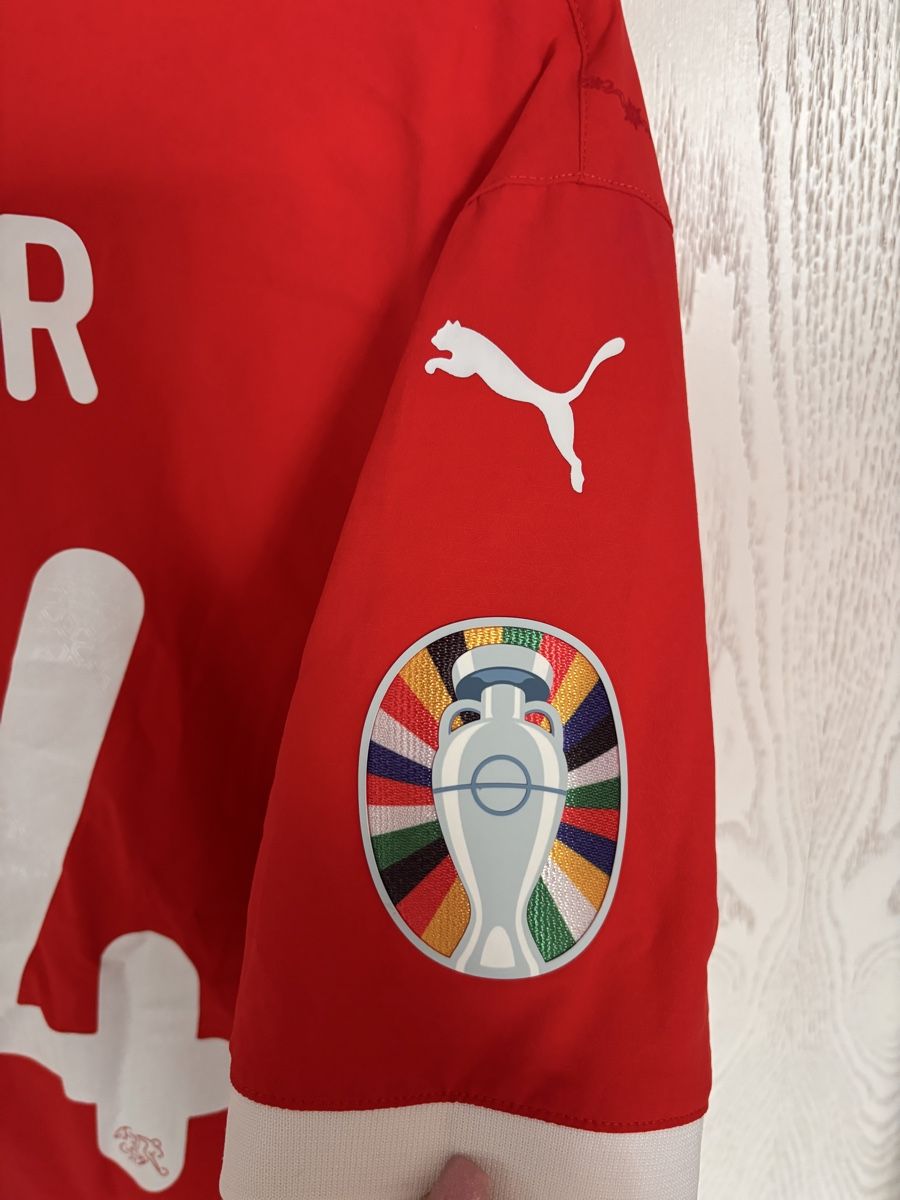 Schweizer Nati Canottiere & Pantaloni: Fussball Tricot, Schweizer Nationalmannschaft – Usato da Dielsdorf venduto da Nlj2 2
