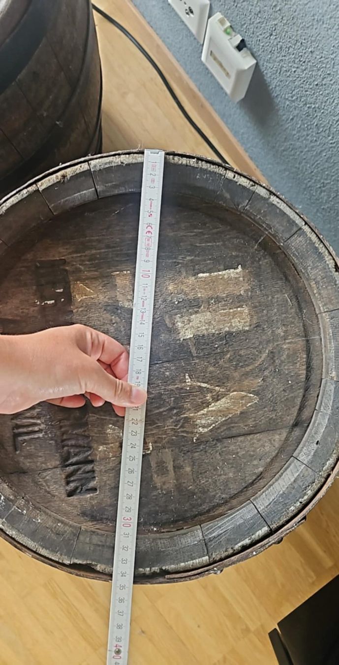 Altro: 2 alte Holzfässer – Usato da Luzern venduto da schuhparadies159 6