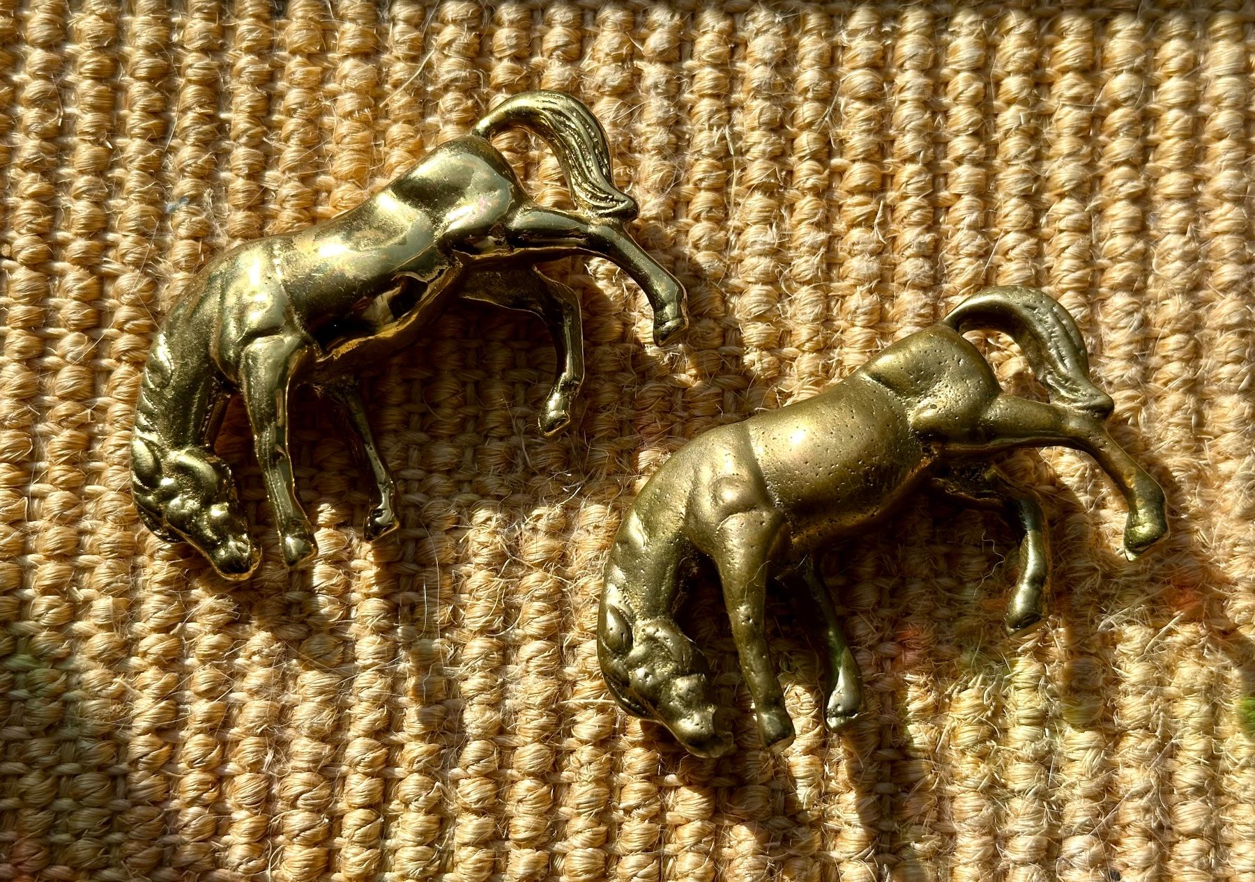 Statuette: Messing Pferde Figuren, 2 Stk., Vintage Deko Pferde – Usato da Zürich venduto da c_d_r 2