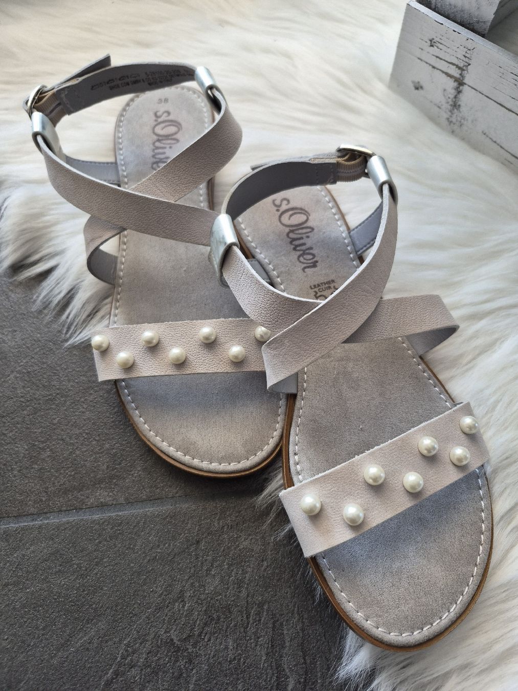 S.Oliver Scarpe da donna: S. Oliver Sandalen hellgrau Grösse 38 – Nuovo (secondo la descrizione) da Altdorf SH venduto da MR2509