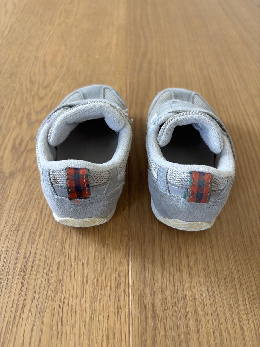 Asics Scarpe per ragazzi: Asics (Japan Edition) Gr. 22.5 – Usato da Adliswil venduto da M.Lau 1