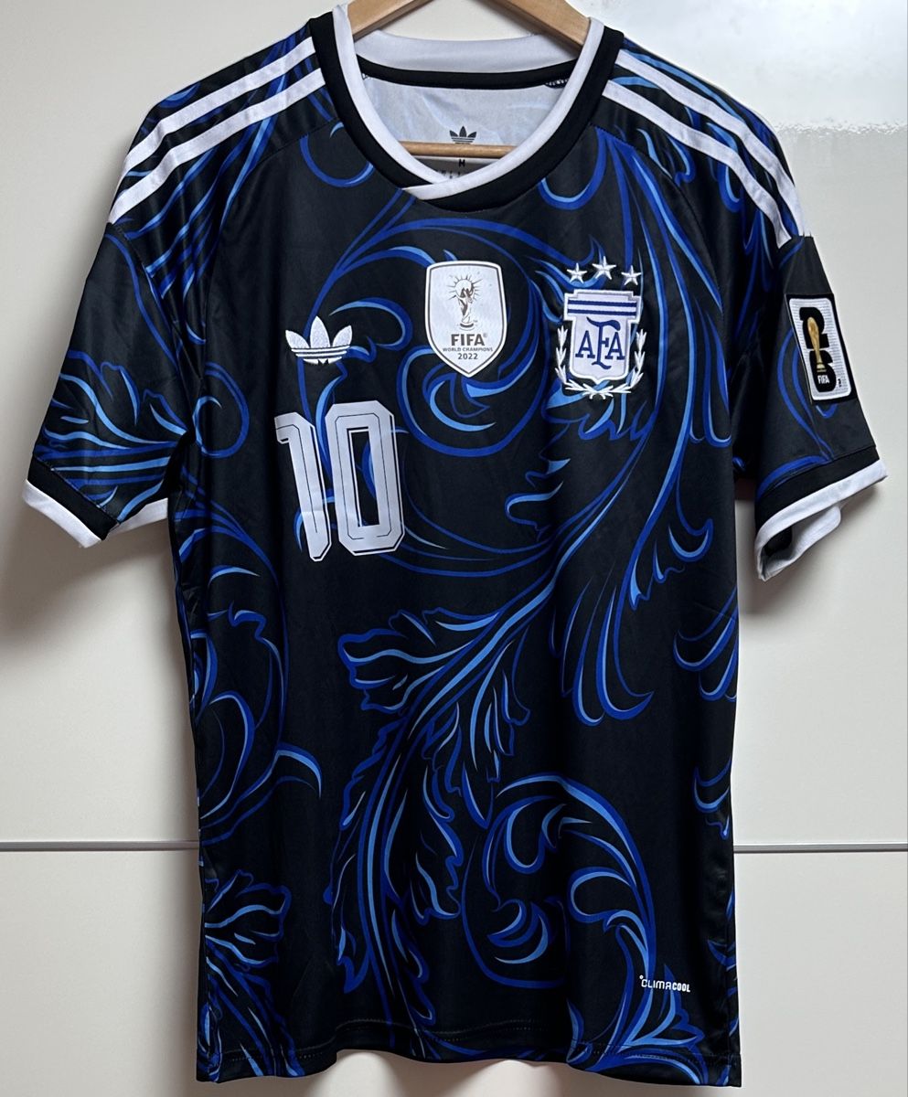 Adidas Maillots de corps & Pantalons: Messi Trikot G M – D'occasion à Maienfeld par tobeyl2020