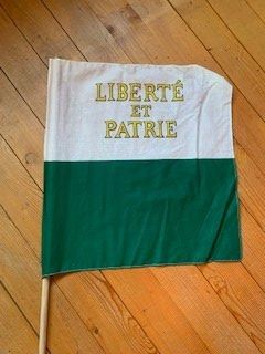 Bandiere: Drapeau VD 56/56 cm – Nuovo (secondo la descrizione) da Le Locle venduto da Sam54