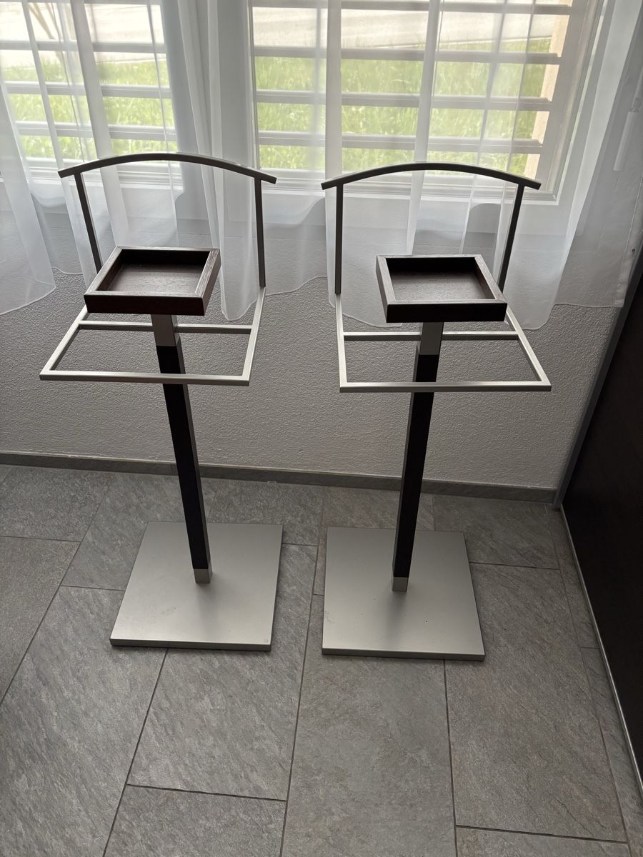 Altro in Decorazioni & Accessori: Calligaris valet / Ständer / Stands 2 x  – Usato da Obfelden venduto da Charlespully