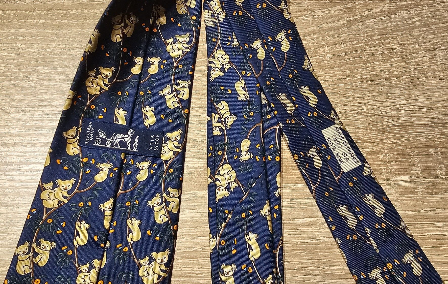 Cravatte: Krawatte Neu! Seide / Silk 100% – Nuovo (secondo la descrizione) da Moosseedorf venduto da L.J. 1