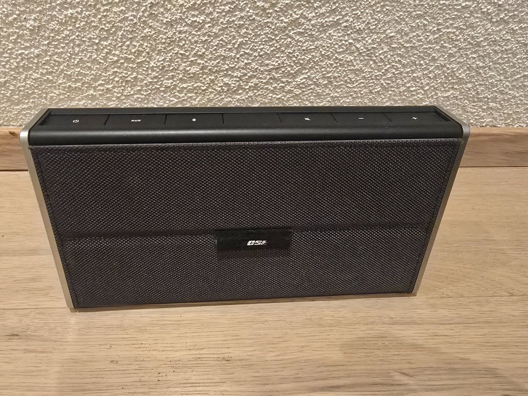 Bose Casse acustiche: Bose Soundlink Bluetooth Lautsprecher inkl. Ladegerät – Usato da Steinhausen venduto da Housebabe