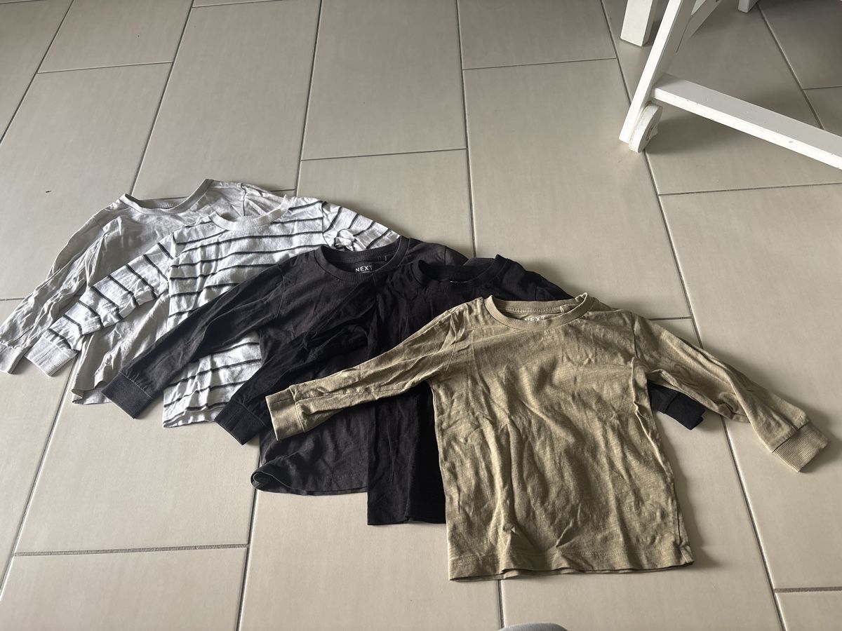 Next Kleiderpakete & -sets: 5 Langarmshirts Next Grösse 92 – Gebraucht aus Wettingen von Stephanie_93