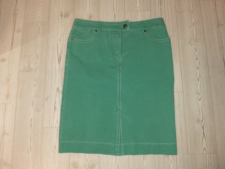 Jupe / Rock BOGNER    Taille / Grosse 40 CH ......